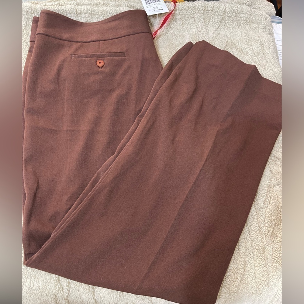 Woman’s Ruby Rd slacks - Picture 3 of 5